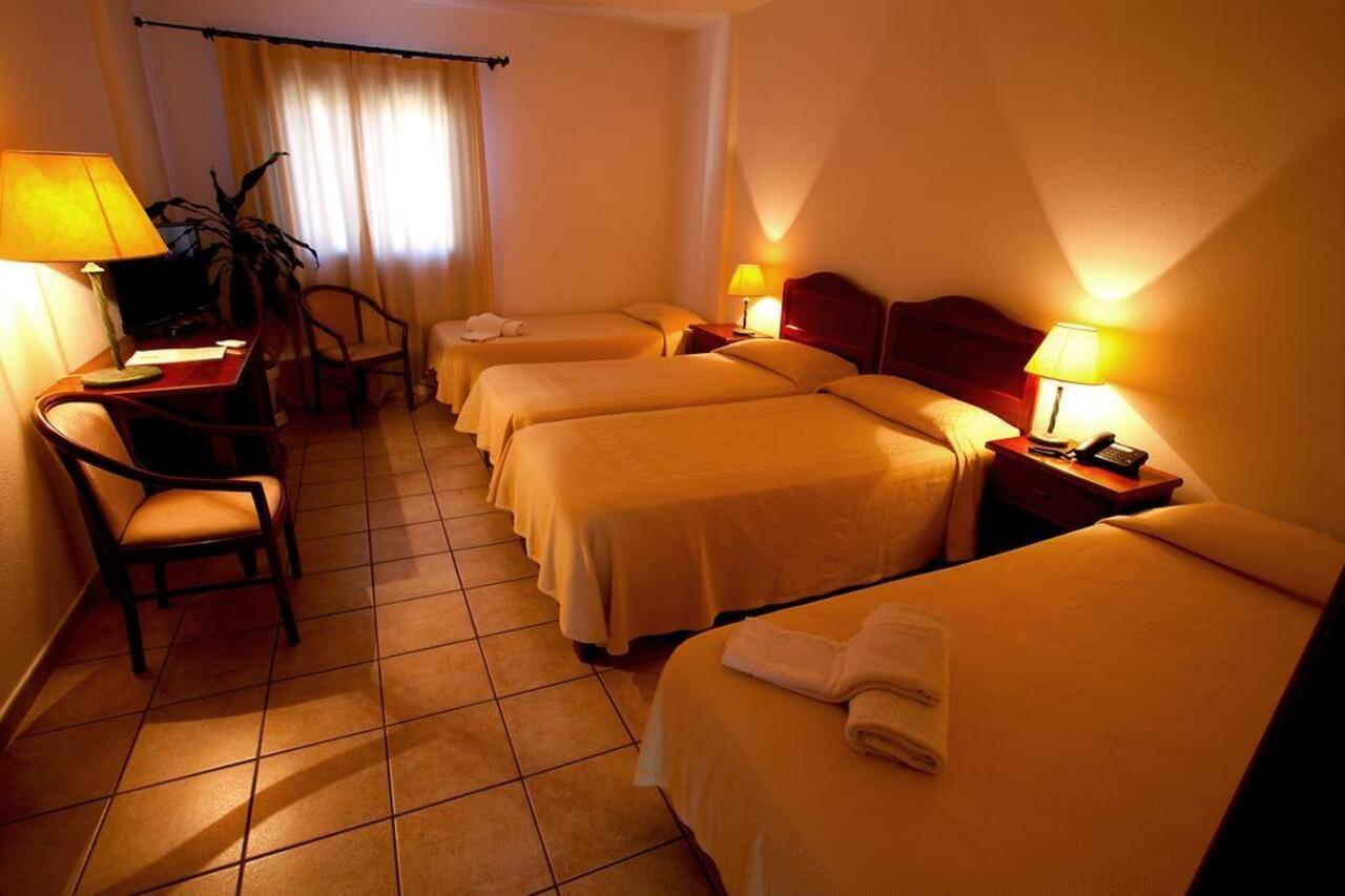 אולביה Hotel Moderno מראה חיצוני תמונה