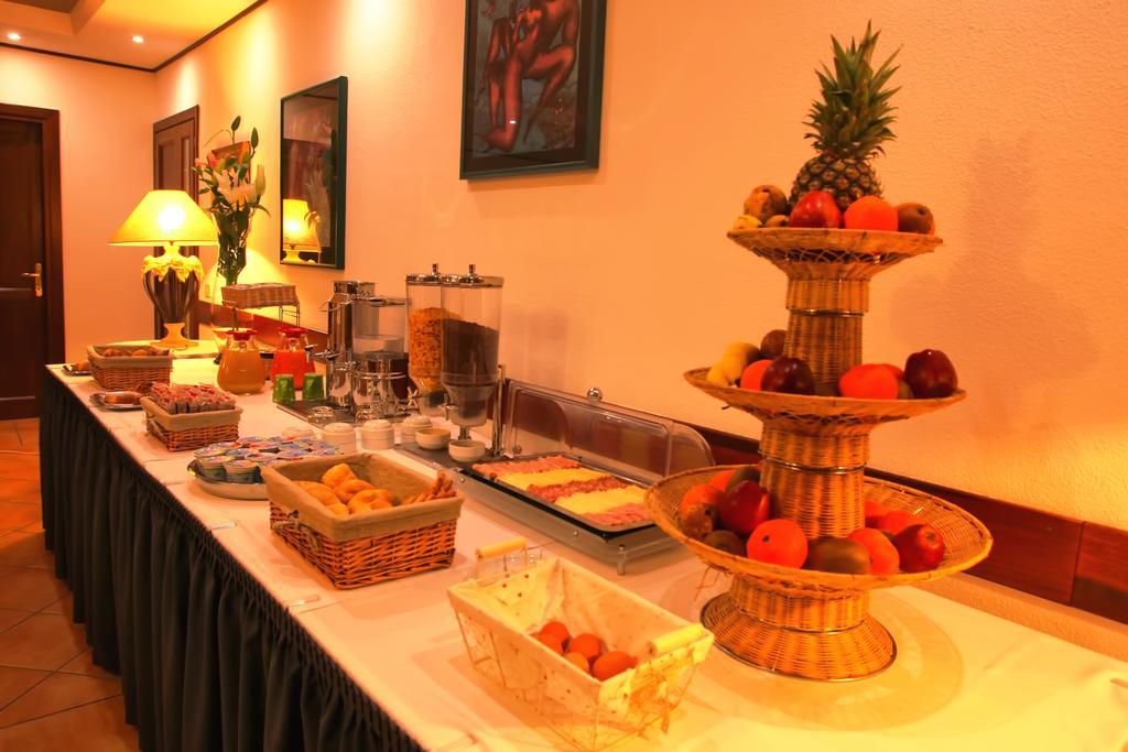 אולביה Hotel Moderno מראה חיצוני תמונה